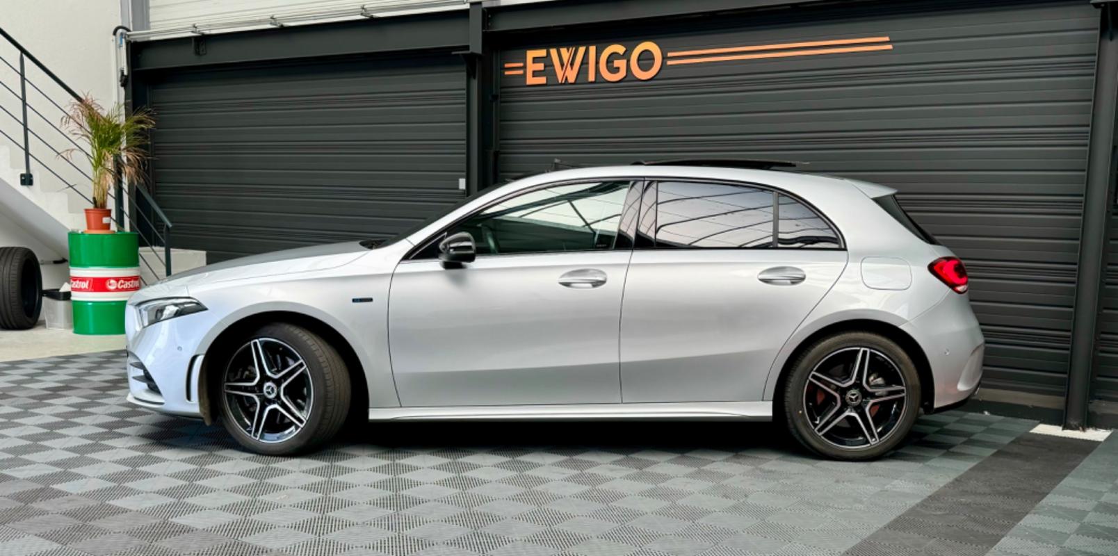 Mercedes Classe A - 250 E AMG LINE / TOIT OUVRANT CARPLAY