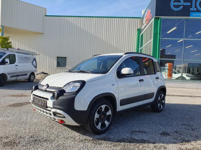 Fiat Panda - MY23 1.0 70 ch Hybride BSG S/S Cross